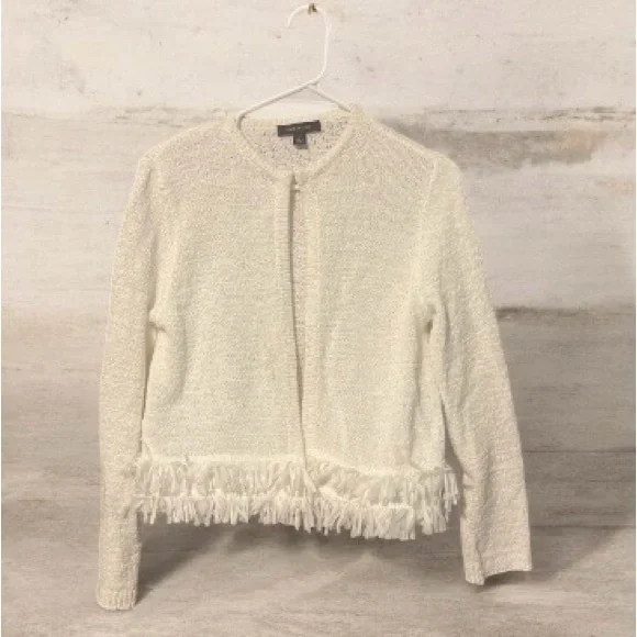 Ann Taylor elegant Cream Fringe Hem Cardigan size M - Picture 4 of 13